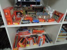 Hornby 00 Gauge, R197 75 Ton Operating Breakdown Crane, R418 Dunster Station, R590 Station Halt,