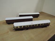 32mm gauge model kit built GWR Passenger Luggage Van numbered 36 and two Ventilated Wagon, (3)