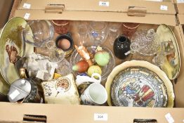 A Royal Doulton bone china 'Old Moreton' bowl sold alongside multiple pieces of the same design as