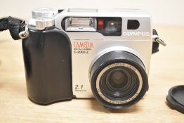 An Olympus C-2000 Z Digital Camera, Olympus AF Zoom lens 6.5-19.5mm, f2-2.8.