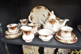 A Royal Albert bone china Old Country Rose part dinner/tea service, comprising twenty pieces
