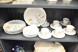A Seltmann Weiden 'Jasmin' pattern porcelain part dinner/tea service comprising twenty four pieces