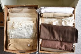 Assorted vintage wool fabrics to include woven, knitted, apparel and broadcloth, in a range of