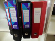 GB & WORLD COLLECTIONS IN 5 VOLUMES ALL ERAS 5 Arch lever style folders with 4 bearing various GB