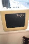 A Vox Mini 3, 12V amplifier