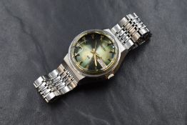 A gent's 1970's Seiko LORD MATIC green dial automatic wrist watch no: 5606-7320LM having a gold