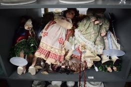 A quantity of dolls from The Palmary Collection, to include Alisa and Gypsy girl.