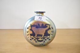 A contemporary Isle of White 'Mrs Reynolds' Cat' Glass vase by Timothy Harrison, having a narrow