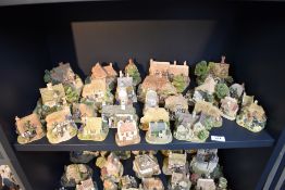 A selection of twenty eight Liliput Lane models to include 'Shades of Summer', 'Heaven Lea Cottage',