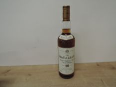 The Macallan 10 Year Old Single Highland Malt Scotch Whisky, Matured in Sherry Wood, 40% vol,