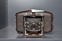 Coronet Vogue, a rare miniature bakelite camera, British made.