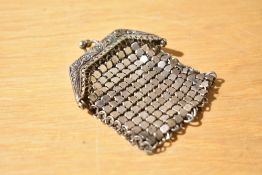 A vintage chain mail style purse of small proportions, width approx. 6cm