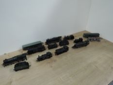 Mainline 00 Gauge, 4-6-0 BR Loco & Tender Bechuanaland 45599, 4-6-0 BR Loco & Tender Resolution