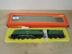 Tri-ang Hornby 00 gauge, R869S Southern 4-6-2 Winston Churchill Loco & Tender mwith stoker