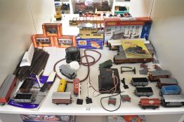 Hornby & Hornby Dublo 00 Gauge, R8202 Train Set Accessories, R723 Prestwin Twin Silo Wagon, R219 4