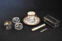 A Victorian silver rose motif salt, the flower head motif bowl raised on a knopped stem having