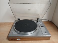 A Garrard GT20 Turntable with dust cover - a nice vintage piece with a stylish look