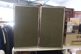 A pair of Wharfedale floor standing speakers : W2 Dovedales - great looking vintage speakers