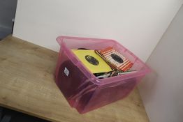 A mixed lot of around 200 vinyl 45's - many genres in here - varied condition , plenty of company