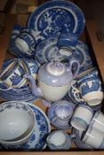 An English Ironstone Tableware Limited 'Old Willow' part dinner/tea service (17) sold along with a