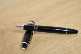 A Montblanc Meisterstuck rollerball pen in black (EZ1024570)