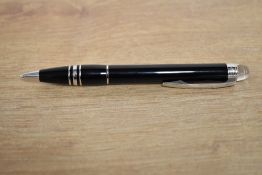 A Montblanc Starwalker ballpoint pen (VN1962031) in black