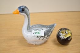A vintage Langham Art glass goose study