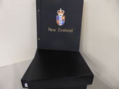 NEW ZEALAND DUO OF DAVO ALBUMS 1860's-2006 WITH MOSTLY FINE USED COLLECTION Pair of Davo albums (