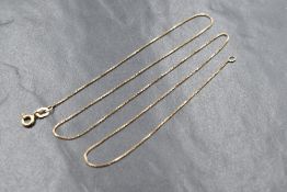 A 9ct gold fine box link chain, marked 375, 44cm, 1.2g