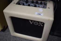 A Vox Mini 3, 12V amplifier