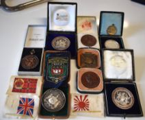 Queen Victoria 1897 Jubilee commemorative medal in the form of a brass cross pattee, the centre worn