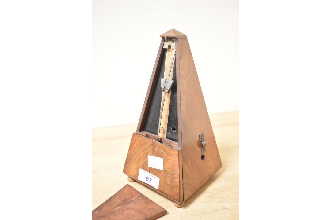 A 20th-century French Maelzel metronome, featuring a classic pyramid-shaped polished hardwood case - Image 2 of 2