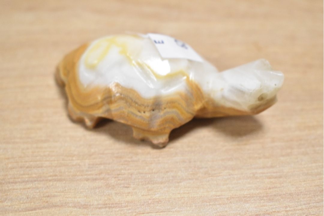 A quantity of 20th-century Oriental carved stone pieces, to include a two small boxes decorated with - Image 2 of 10