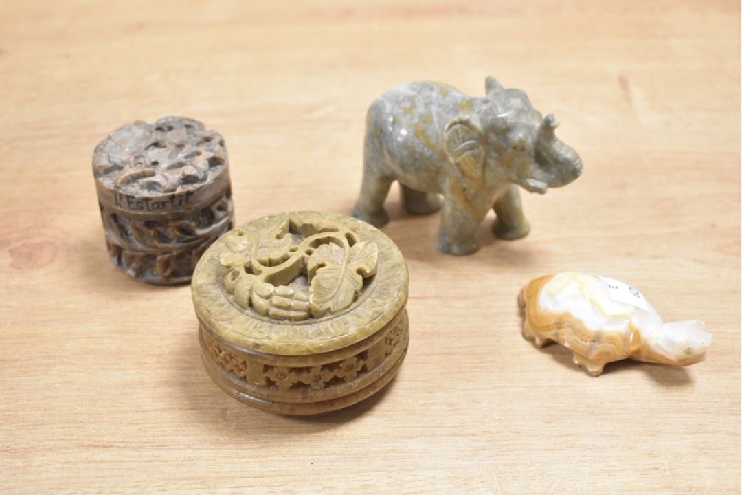 A quantity of 20th-century Oriental carved stone pieces, to include a two small boxes decorated with - Image 1 of 10