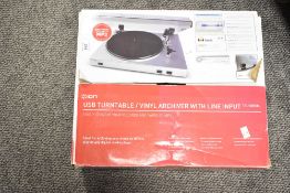 A modern USB turntable/vinyl archiver with line input, ideal for archiving your music to MP3 to play