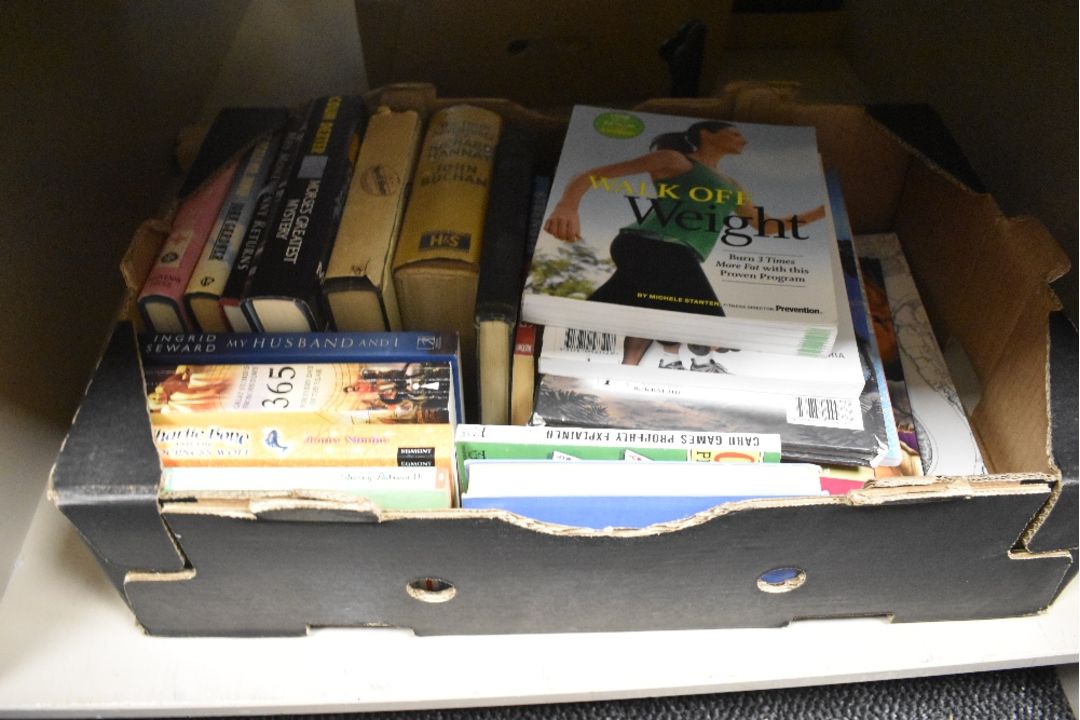 Of local interest, a quantity of 20th-century walking brochures, Lake District maps and ordnance - Image 5 of 5