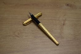 A Parker 180 cartridge fill fountain pen in Gold Basketweave