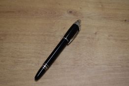A Montblanc Starwalker cartridge fill fountain pen in black (MN1867786). Sold as seen as cap is