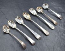 A pair of George IV silver Old English pattern condiment spoons, having 'P' initials to the