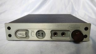 Benchmark DAC1 USB CONDITION REPORT: Powers on - untested