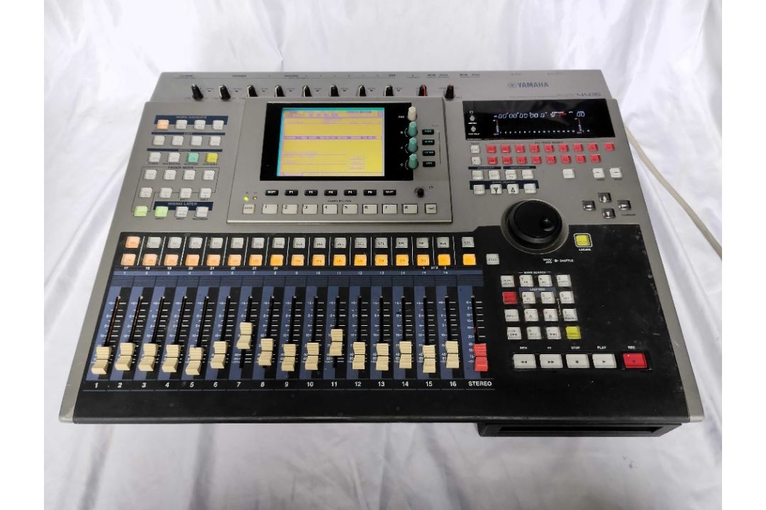 A Pair of Yamaha AW4416 Audio Workstations CONDITION REPORT: This lot come with one - Image 5 of 12