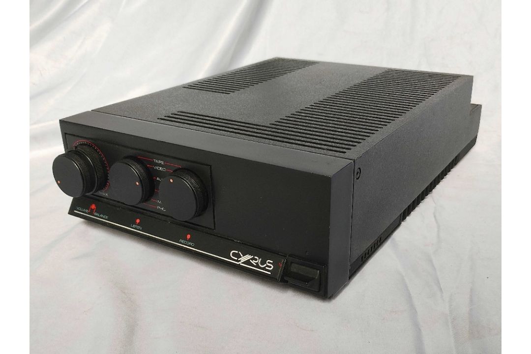 Mission Cyrus Two Amplifier and Mission 7311 Pro Bi-Wire Speakers CONDITION REPORT: - Image 4 of 9