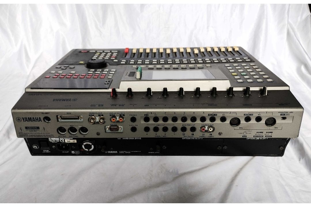 A Pair of Yamaha AW4416 Audio Workstations CONDITION REPORT: This lot come with one - Image 3 of 12