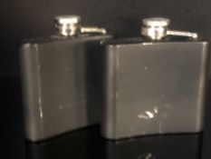 2 Hipflask