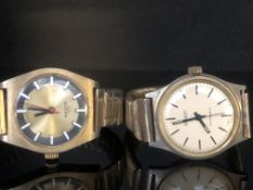2 Mechanical vintage wristwatches