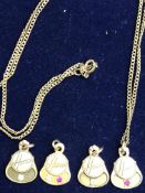 4x yellow metal Hoover pattern pendants, each set