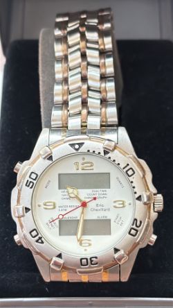 Timed Auction - Jewellery, Watches, Glass, Ceramics & collectables.