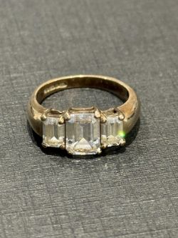 Jewellery, Watches, Glass, Ceramics & collectables