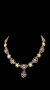 Yellow metal Edwardian necklace set with 12 amethy