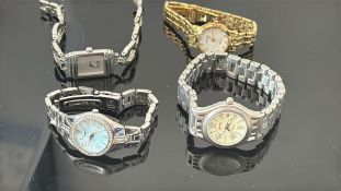Collection of ladies wristwatches - Timex, Reunion